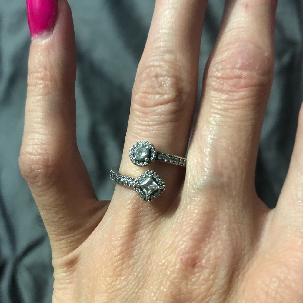 Pandora ring